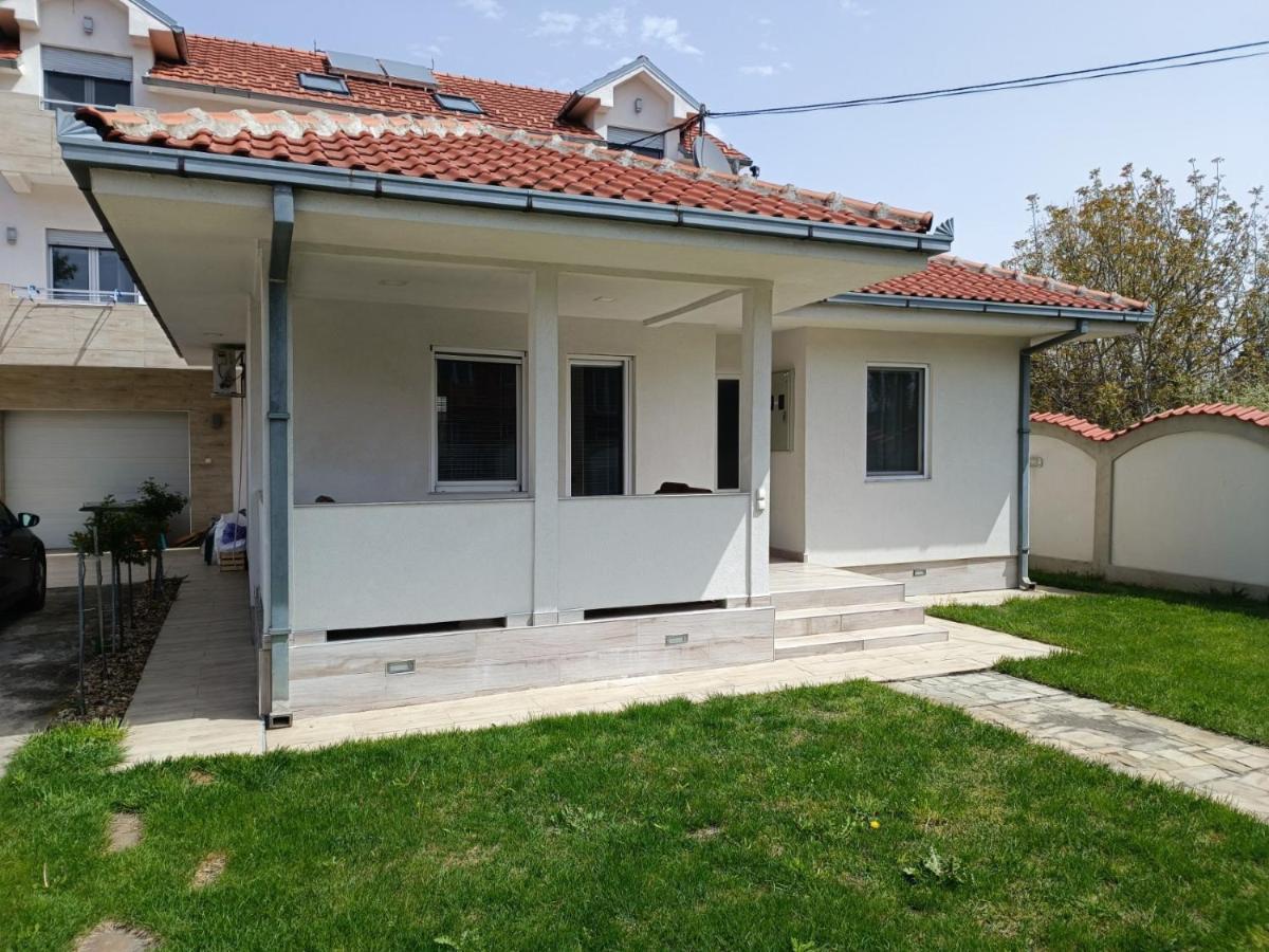Serbian Home With Garden Krnjaca Bagian luar foto