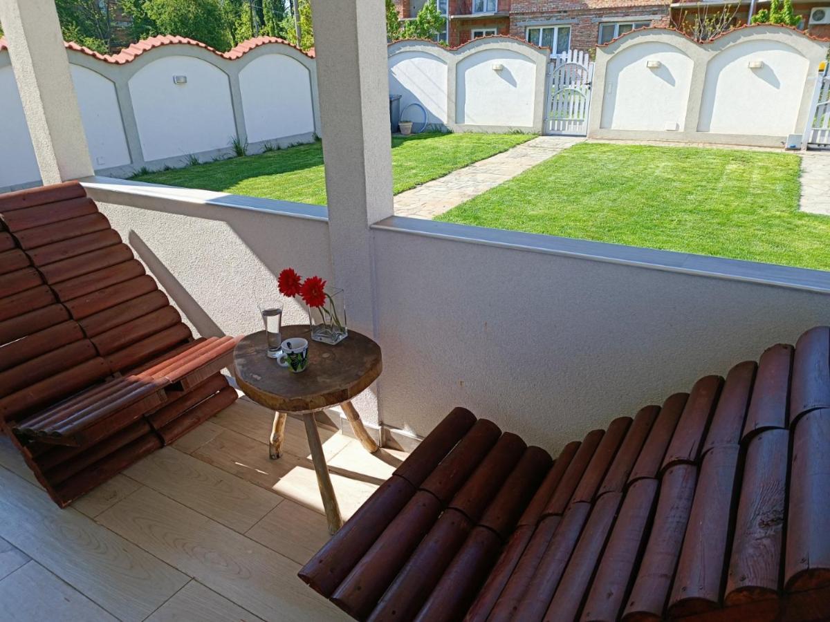 Serbian Home With Garden Krnjaca Bagian luar foto