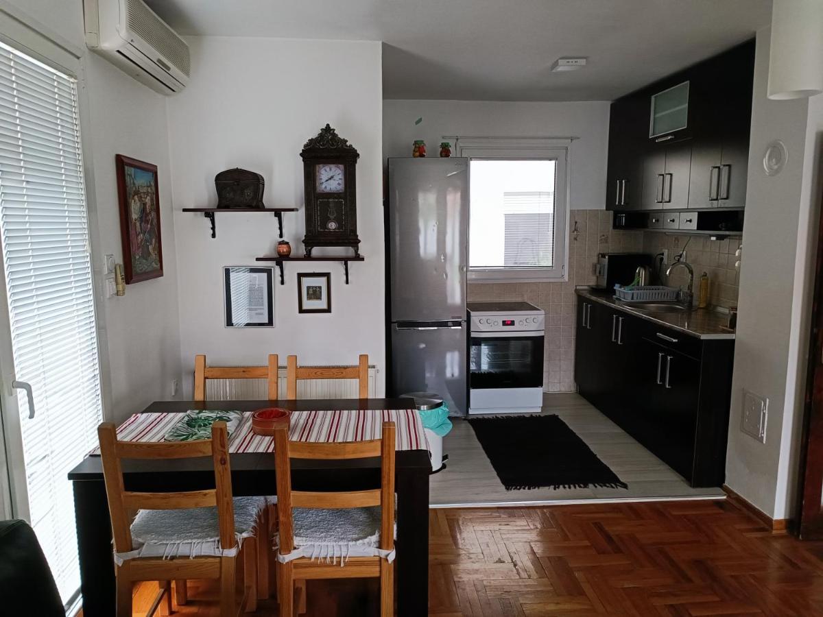 Serbian Home With Garden Krnjaca Bagian luar foto
